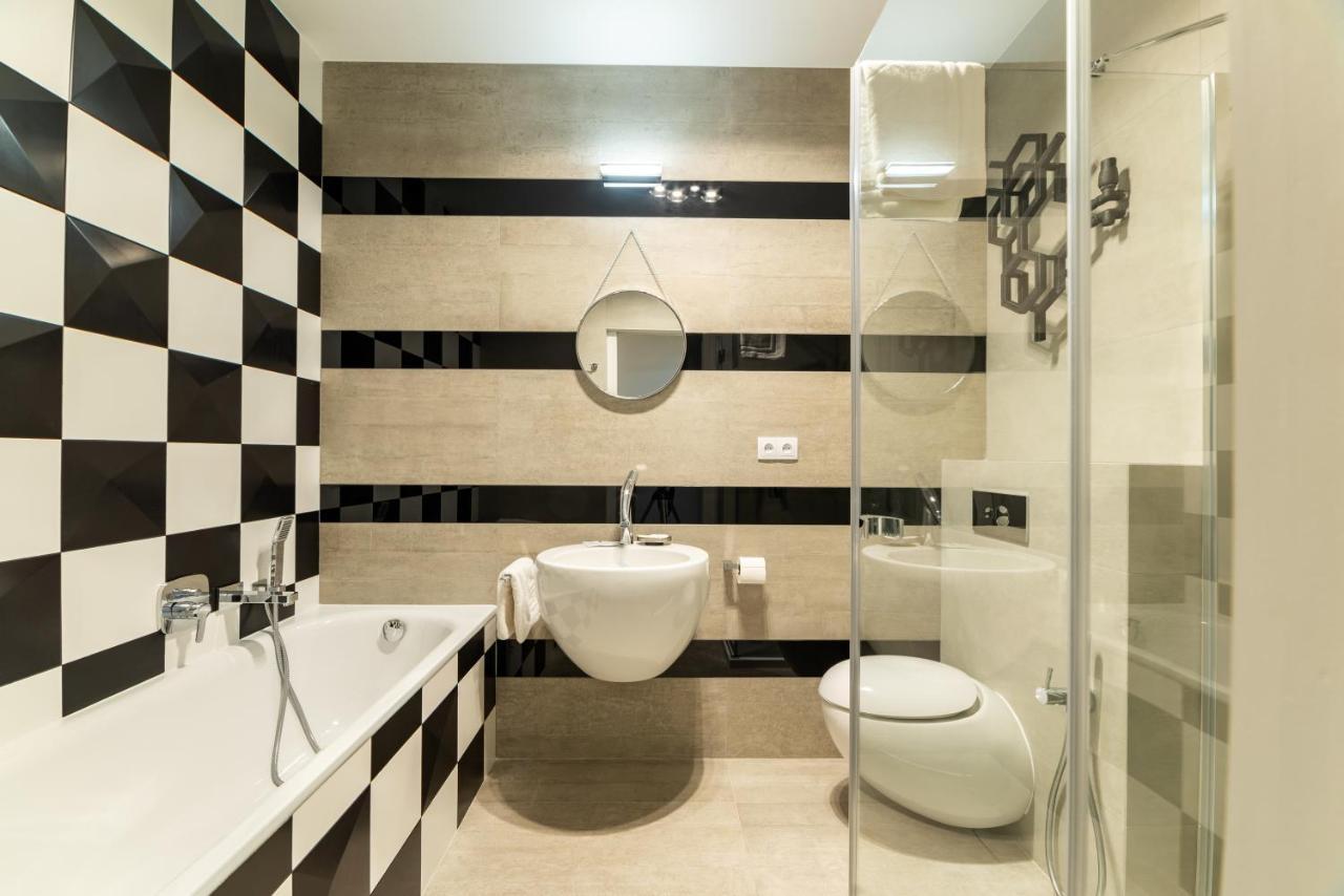 Platinum Towers 3*