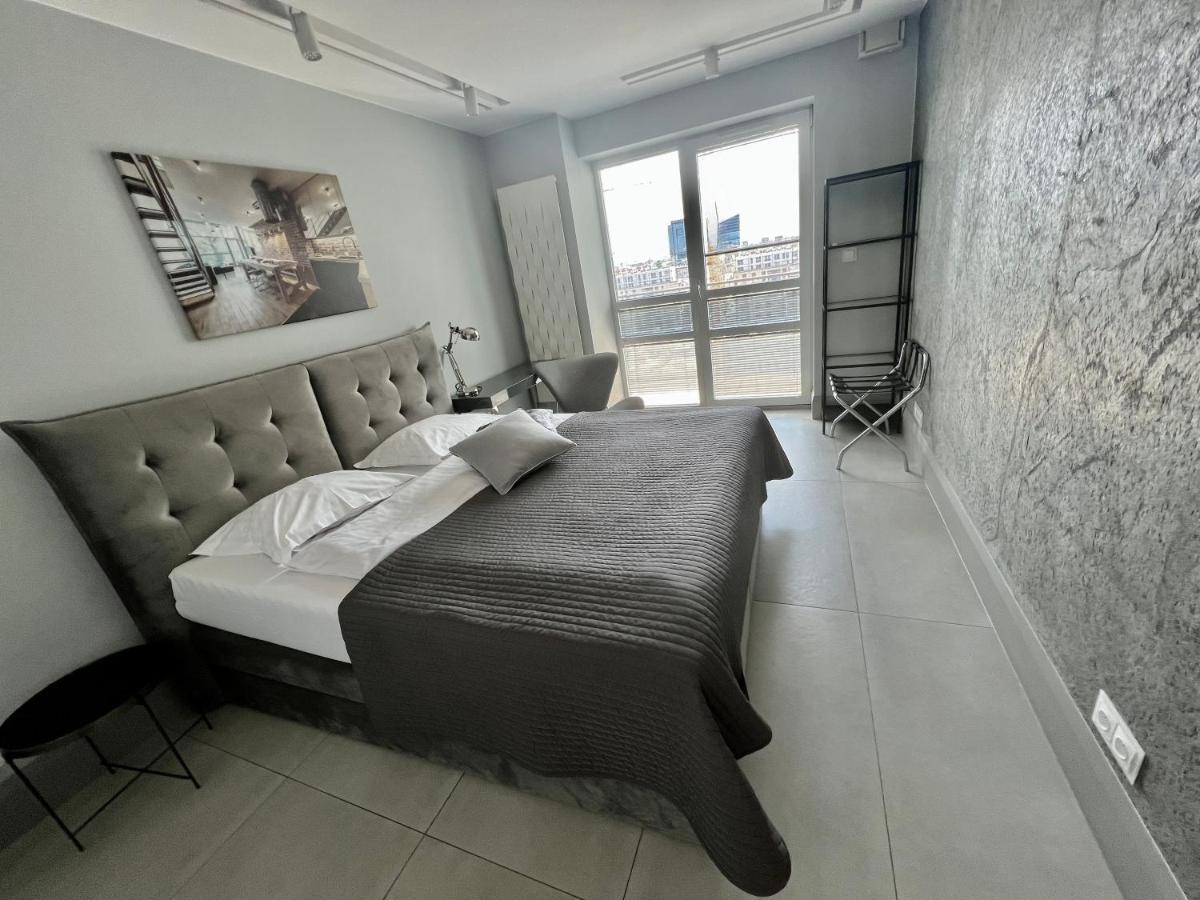 Platinum Towers 3*